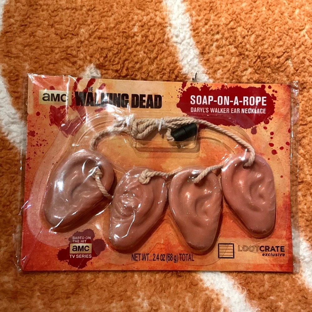The Walking Dead Daryl Walker Ear Necklace Soap On A Rope‎ Gag Gift Over Hill